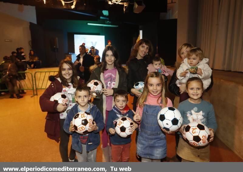 El Cartero Real recogió las ilusiones de los niños de Castellón