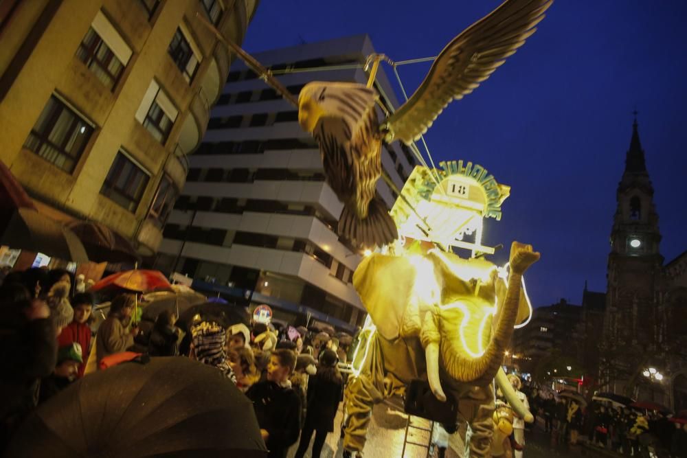 Desfile del martes de Carnaval en el Antroxu de Avilés