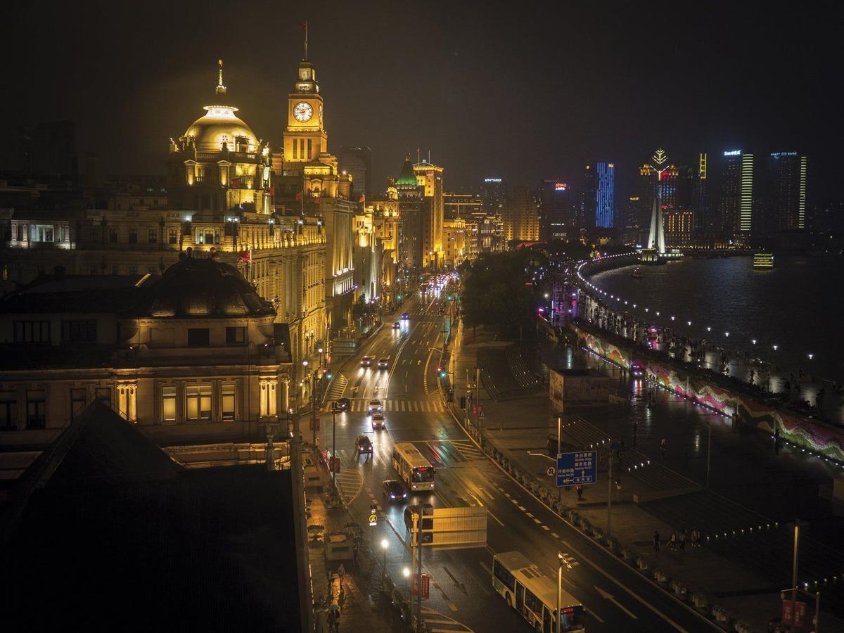 Vista nocturna del Bund