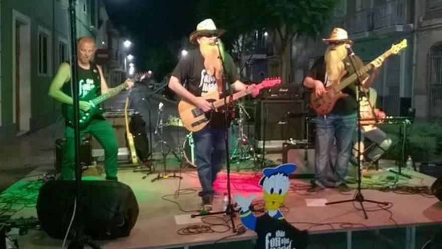 El blues vuelve a escucharse en las calles de Corbera