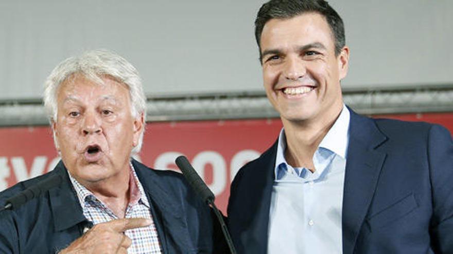 Gonzalez i Sánchez en un acte del PSOE