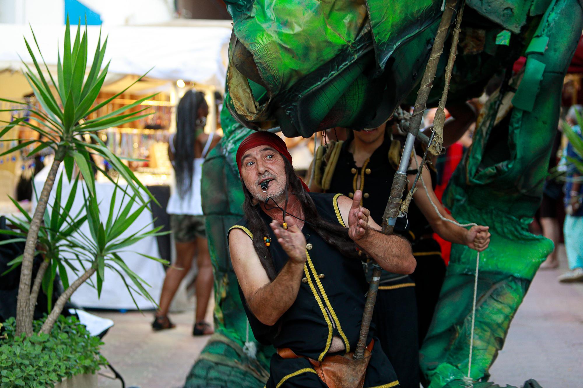 Las imágenes de la primera jornada de la Fira Marinera Medieval de Sant Antoni