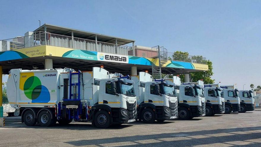 Emaya incorpora a su flota seis camiones recolectores y dos furgones eléctricos