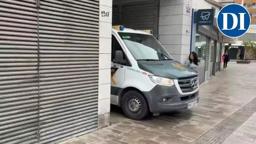 Llegada a los Juzgados de Ibiza del sospechoso de apuñalar mortalmente a un hombre en Ibiza