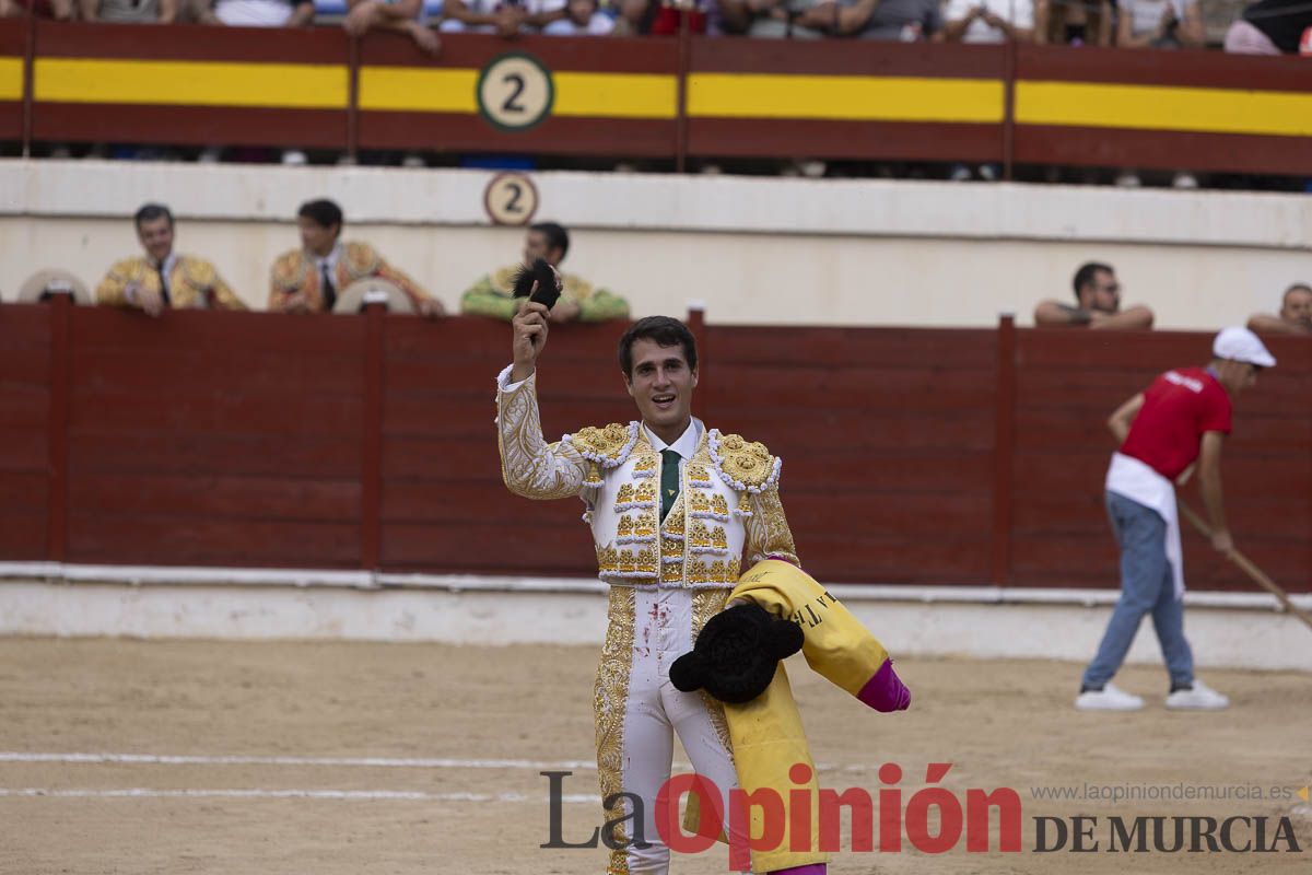 Tarde histórica en Abarán con la alternativa de José María Trigueros y el indulto de Tomás Rufo, junto a Castella salieron a hombros