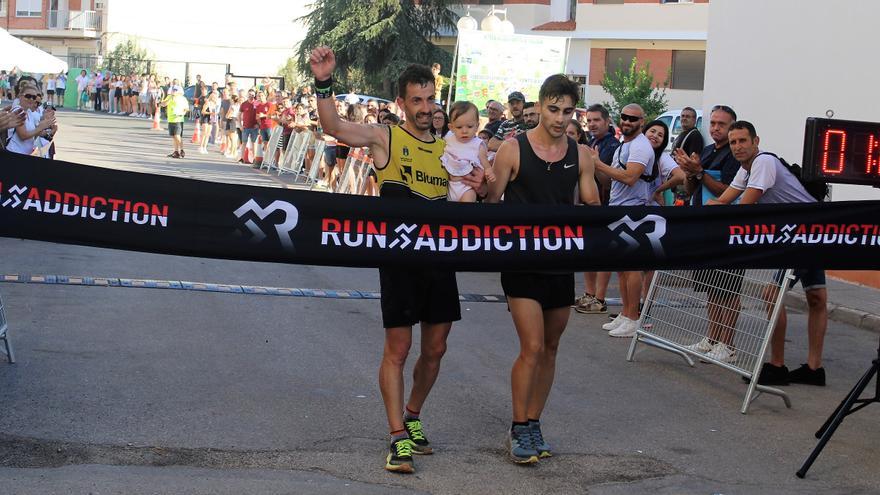 José Luis Felis y Raquel Casares, los más rápidos en la carrera de Eslida