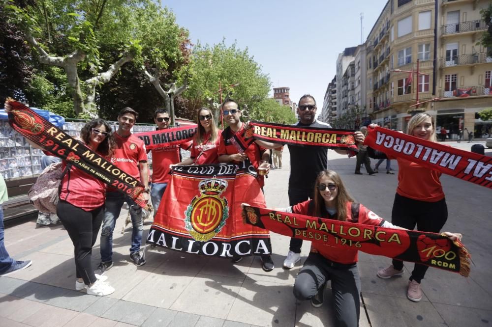 Los aficionados del Mallorca llenan las calles de Miranda de Ebro