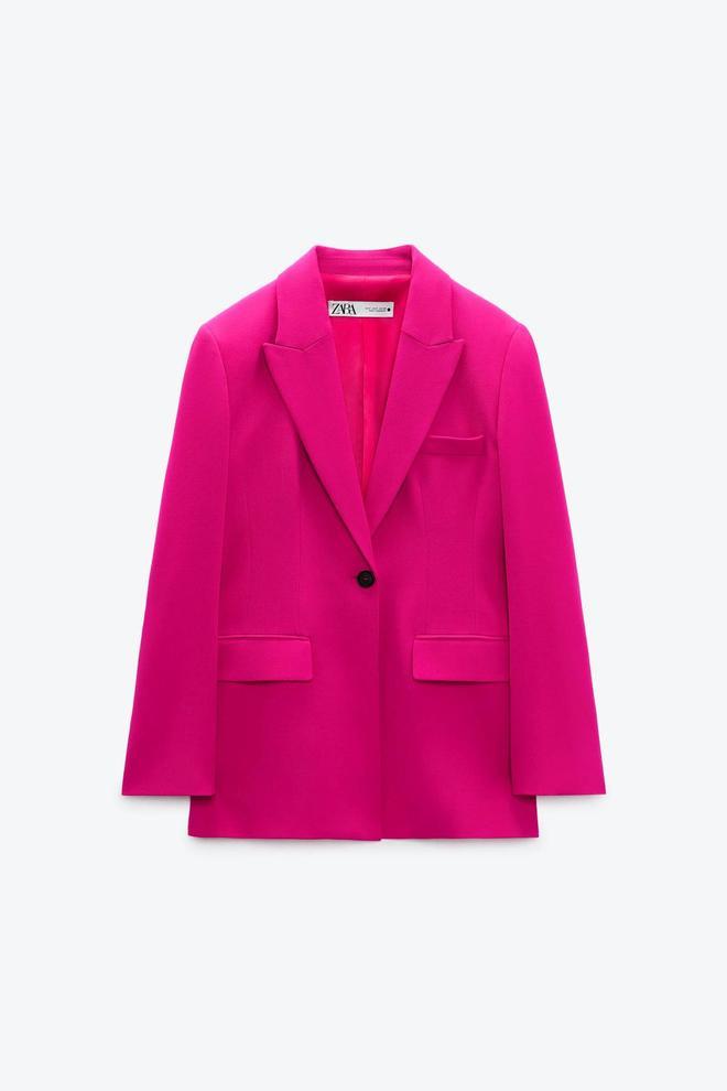 Blazer en tono rosa de Zara