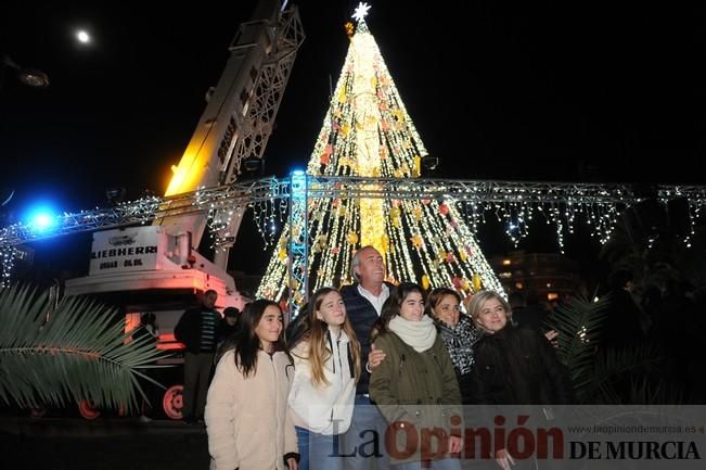 Encendido del Gran Árbol de Navidad de la Plaza Circular de Murcia