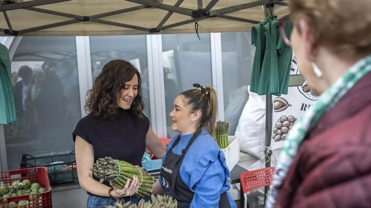 Ayuso viaja a Bruselas y se reunirá con el comisario de Agricultura mientras potencia su agenda para el campo