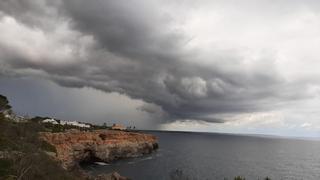 Regenmassen und über 400 Blitze: Das Wetter auf Mallorca bleibt abwechslungsreich