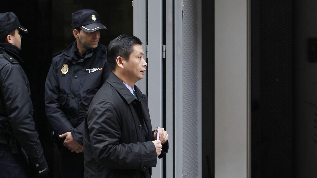 La Fiscalia acusa 107 persones en el cas Emperador i demana 47 anys de presó per a Gao Ping i 11 per a Nacho Vidal La Fiscalia acusa 107 persones en el cas Emperador i demana 47 anys de presó per a Gao Ping i 11 per a Nacho Vidal