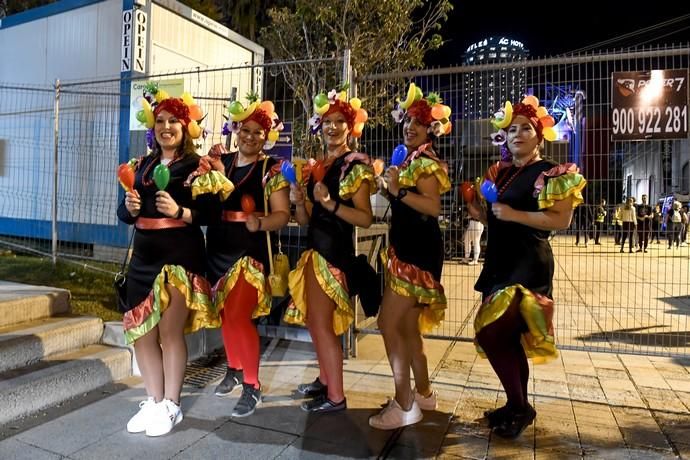 24-02-20 LAS PALMAS DE GRAN CANARIA. ÀRQIUE DE SAMTA CATALINA. LAS PALMAS DE GRAN CANARIA. CARNAVALES 2020. Ambiente en el parque antes de la continuación de la pre-selección de los últimnos Drag     Fotos: Juan Castro.  | 24/02/2020 | Fotógrafo: Juan Carlos Castro