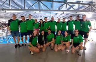 Los másters el NiE Gandia suman 27 medallas y baten tres récords en el Autonómico