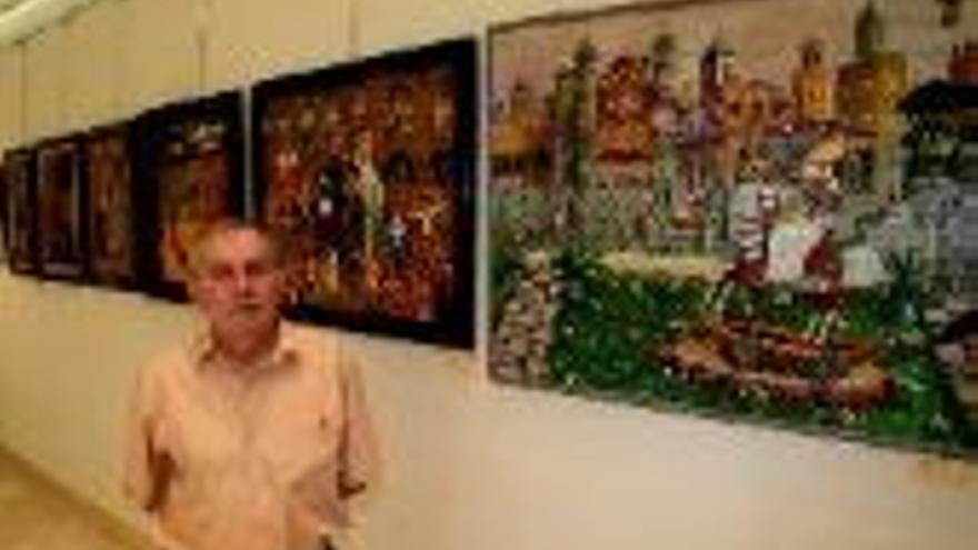 El Gran Casino expone 25 cuadros del pintor González de las Cuevas