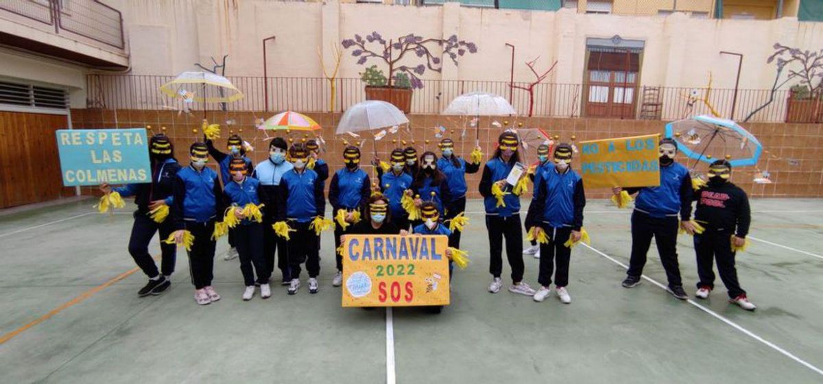 El carnaval llena de ilusión y alegría los colegios