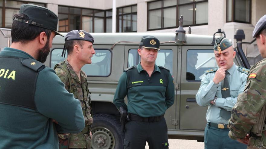 La Comandancia de la Guardia Civil de Oviedo y el Batallón San Quintín de Cabo Noval, coordinados