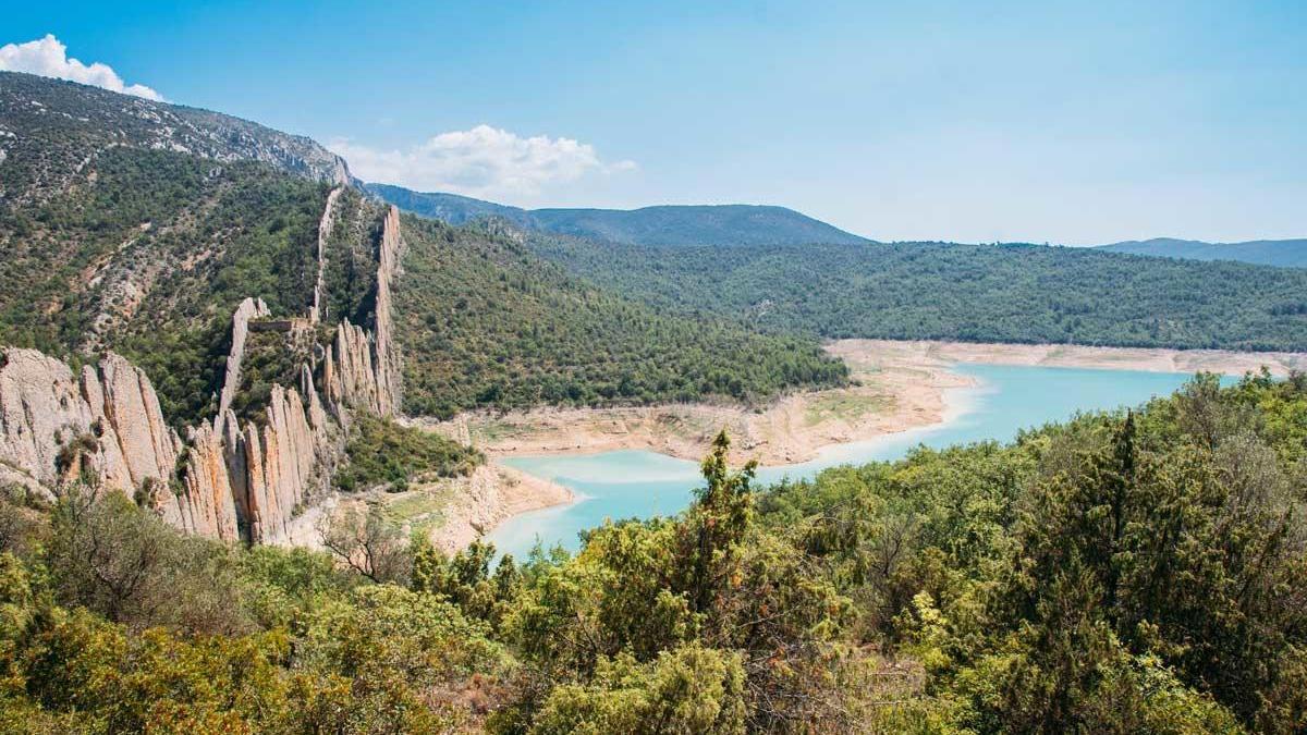 La singular Muralla de Finestres, en la provincia de Huesca.