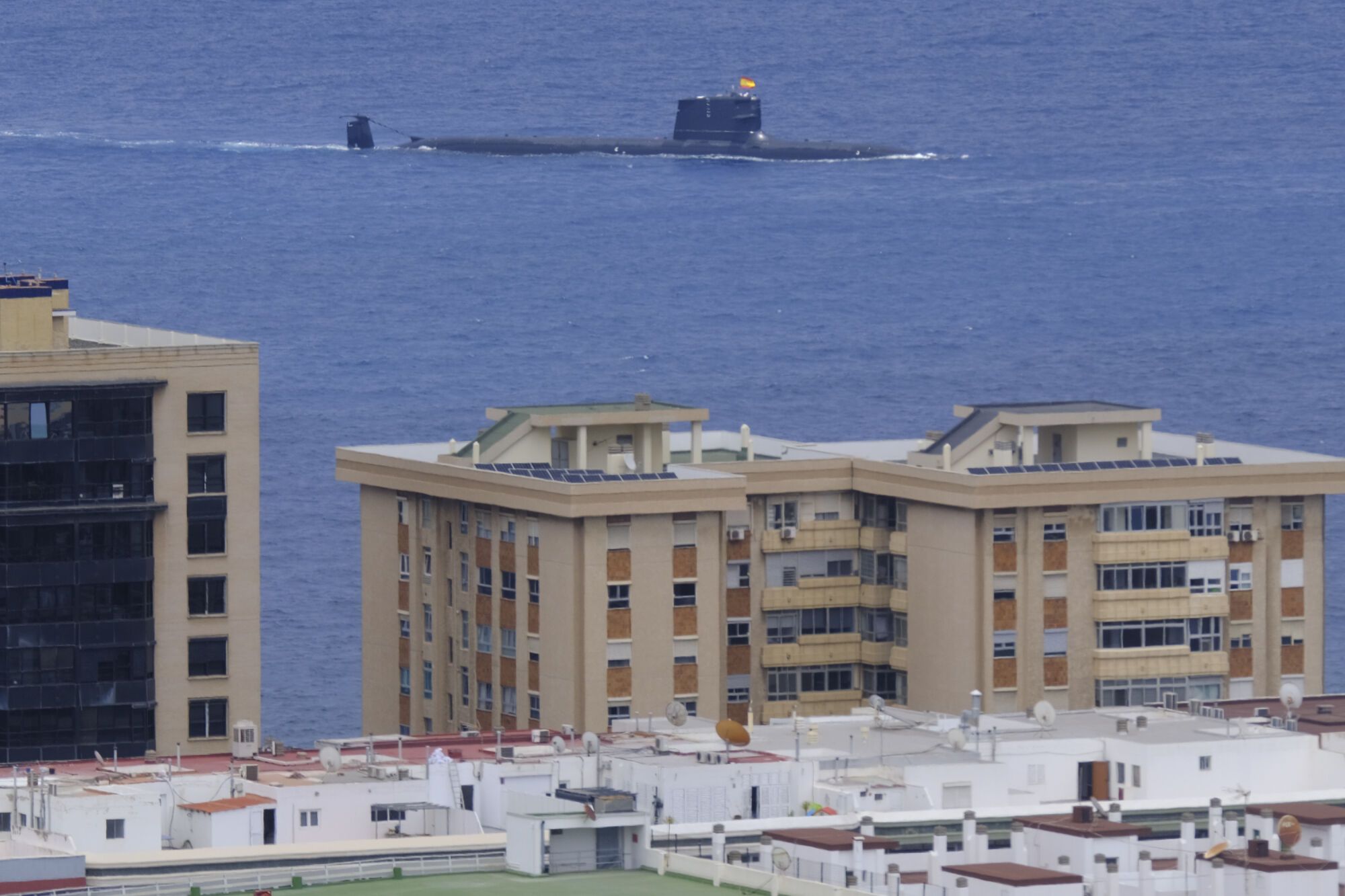 Los actos por el Día de las Fuerzas Armadas en Las Palmas de Gran Canaria, en imágenes