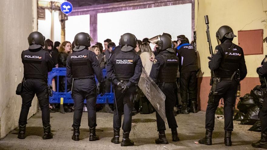 La detención del dueño de una discoteca de Oviedo: doce empleados sin asegurar y una redada en marzo