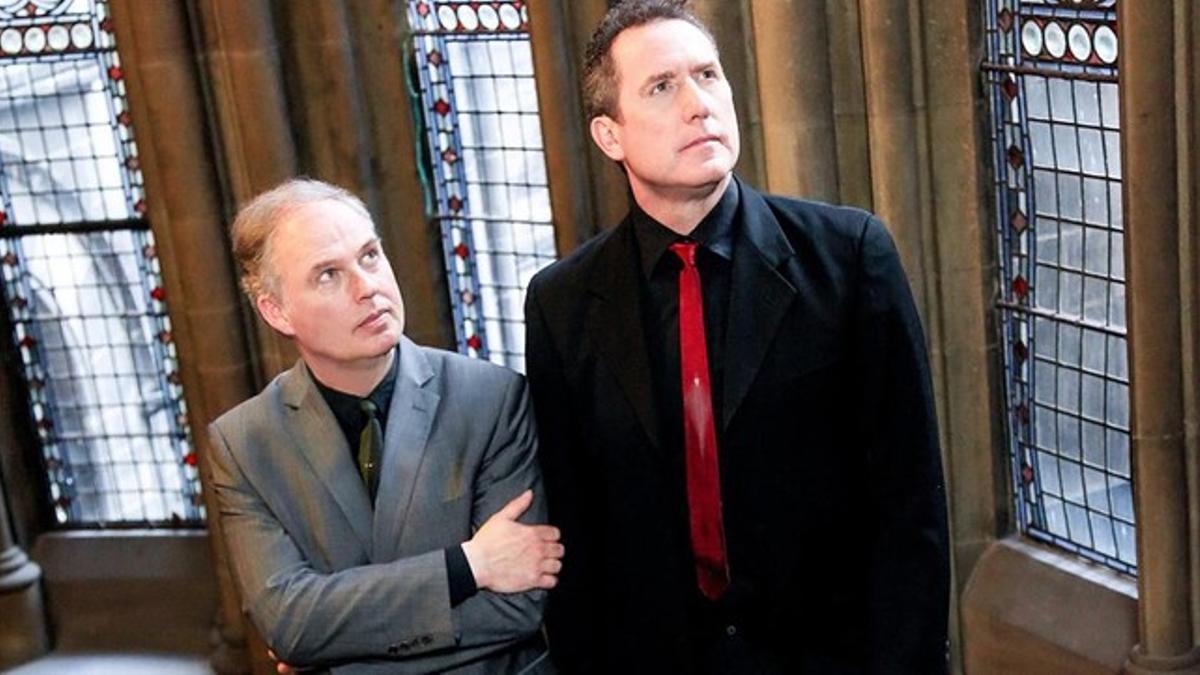 Paul Humphreys y Andy McCluskey, en una imagen promocional de OMD.