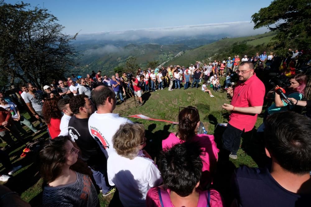 Homenaje a las víctimas del Pozo Funeres