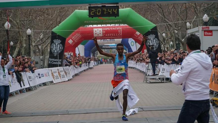 El Marató BP Castelló se regala la mejor celebración con dos récords