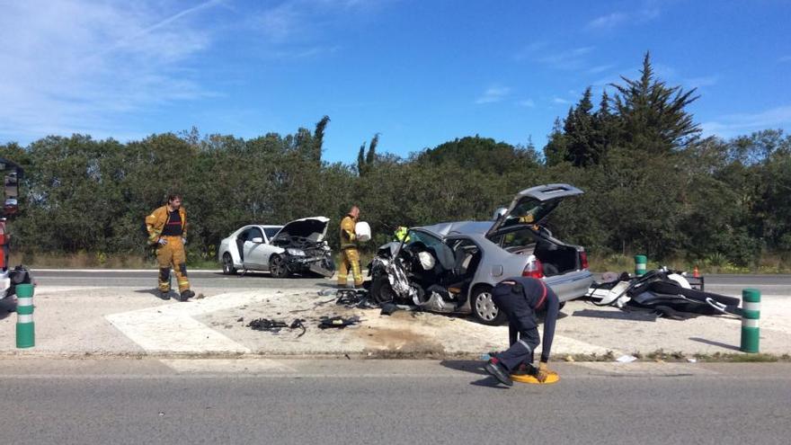 Varios heridos en un choque frontal en Dénia