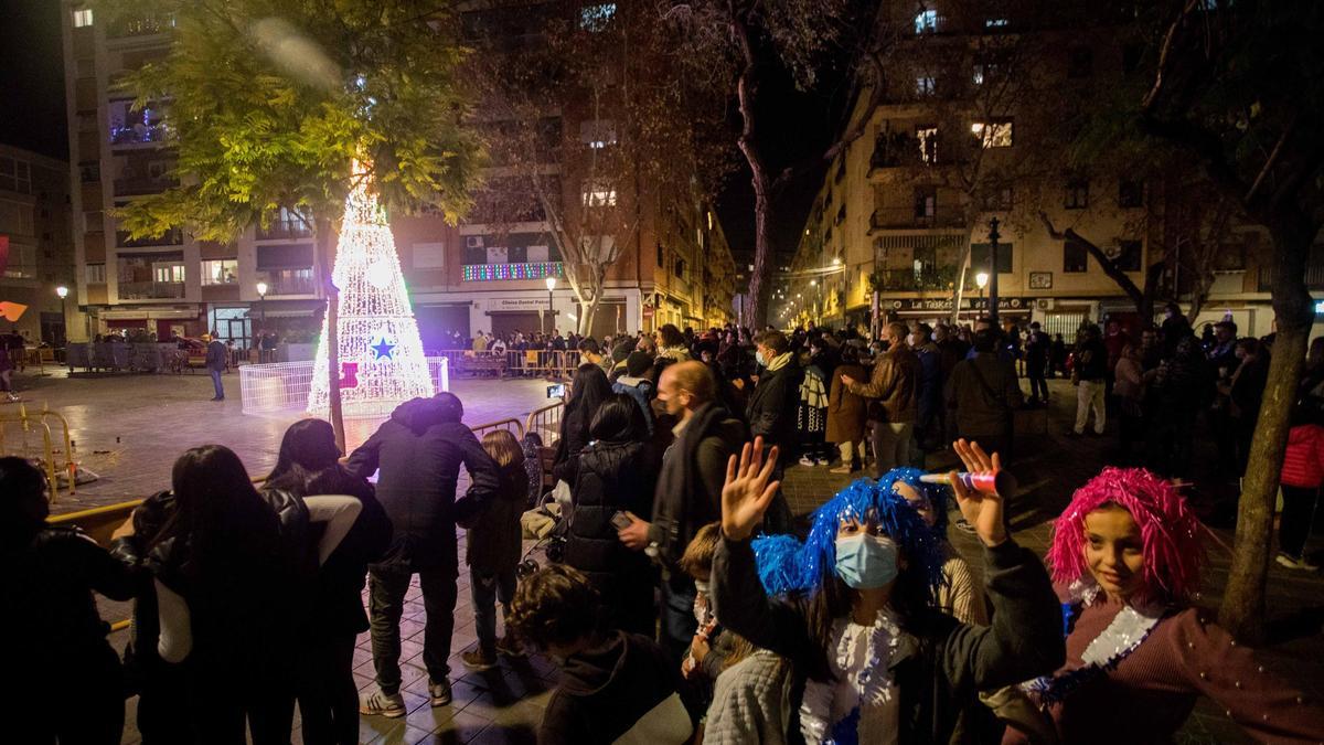 La Nochevieja de Patraix atrae a miles de personas.