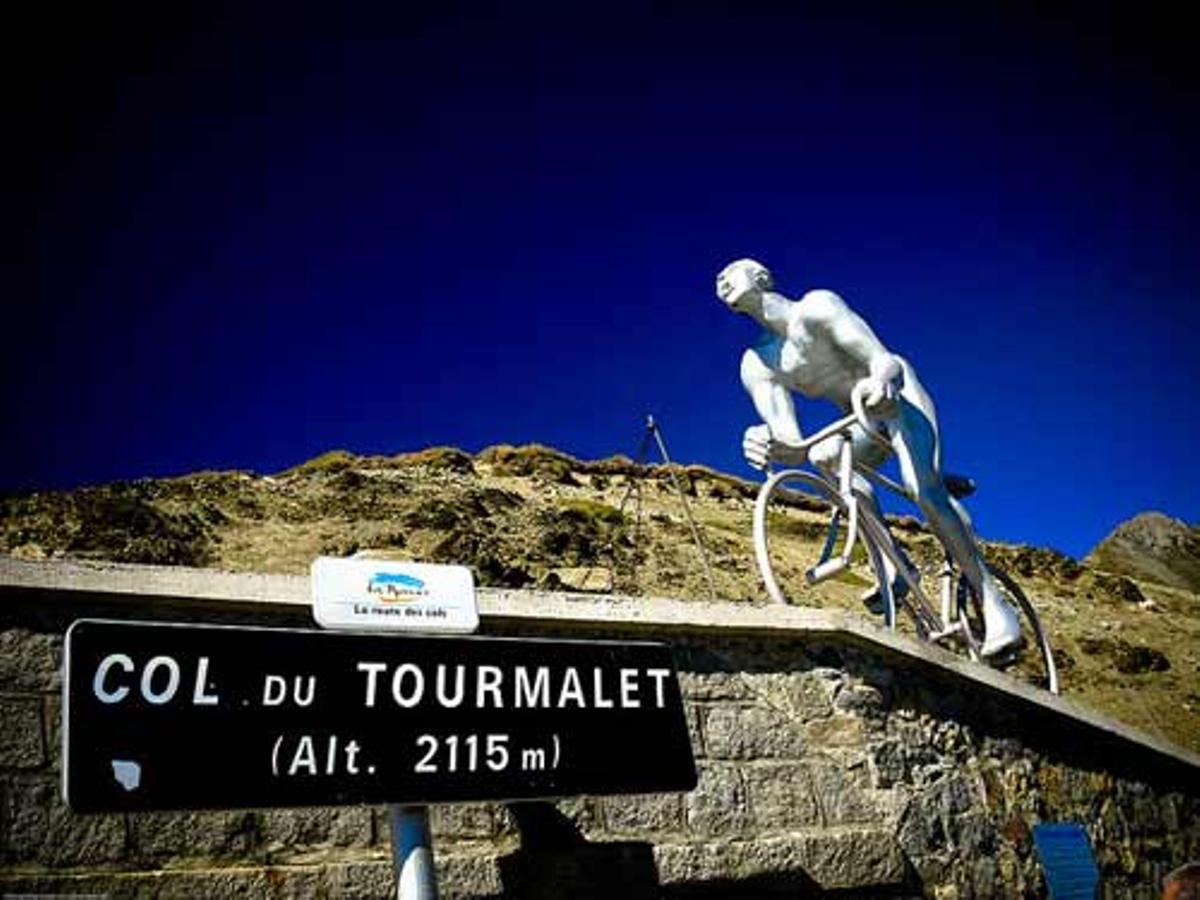 ‘El Gegant’ torna al cim del Tourmalet