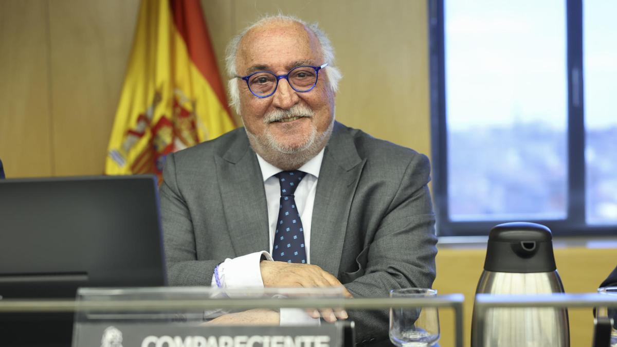 El director general de Tráfico, Pere Navarro, comparece para informar, entre otros asuntos, de la Estrategia de Seguridad Vial 2023, la falta de examinadores en Cataluña y la V-16, este lunes en el Congreso.