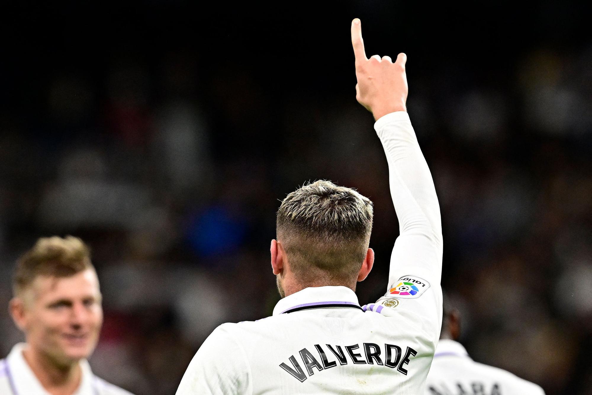 Valverde celebra su gol, con el que el Madrid cerraba el triunfo ante el Sevilla.