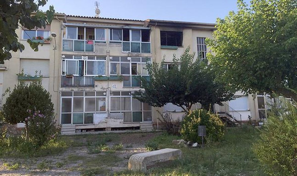 L’edifici afectat per l’incendi a Caldes de Malavella. L’edifici afectat per l’incendi a Caldes de Malavella.