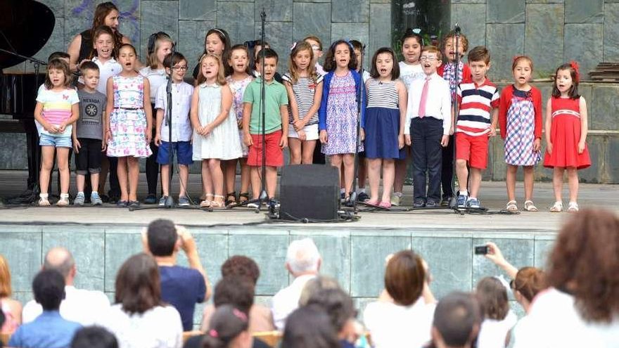 Concierto de fin de curso de la Escuela Municipal de Música de Marín, celebrado ayer en Briz.
