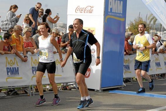 9.000 Läufer aus 49 Ländern gingen am Sonntag den 15.10 an den Start. In der Marathon - Disziplin gingen die Deutschen leer aus.