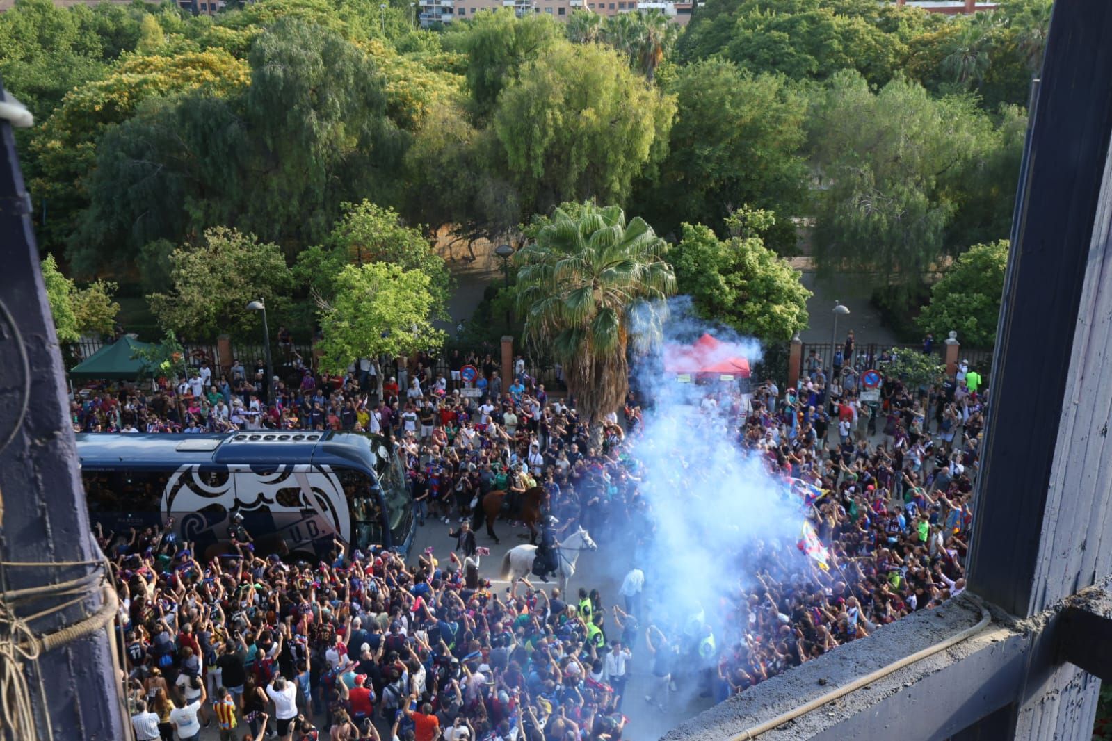 Recibimiento del Levante UD en el Ciutat de València