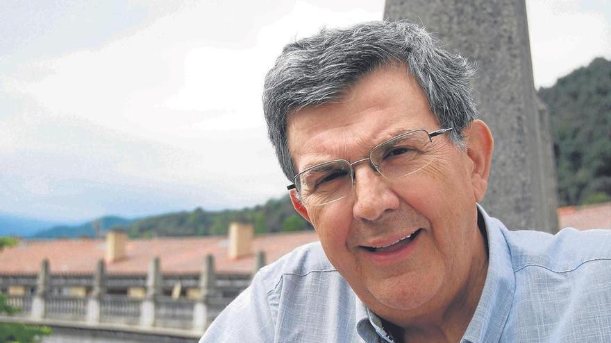 Lluís Busquets novel·la a «Placebo» l'impacte de l'amor d'una professora universitària i un alumne