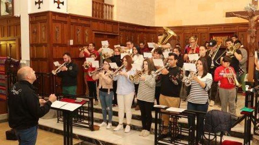 Ensayo general del concierto del sábado, ayer en Sant Elm.