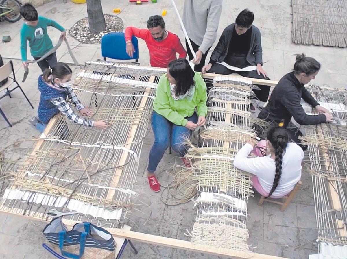 Quina escola volem? Pràctiques artístiques i trames comunitàries