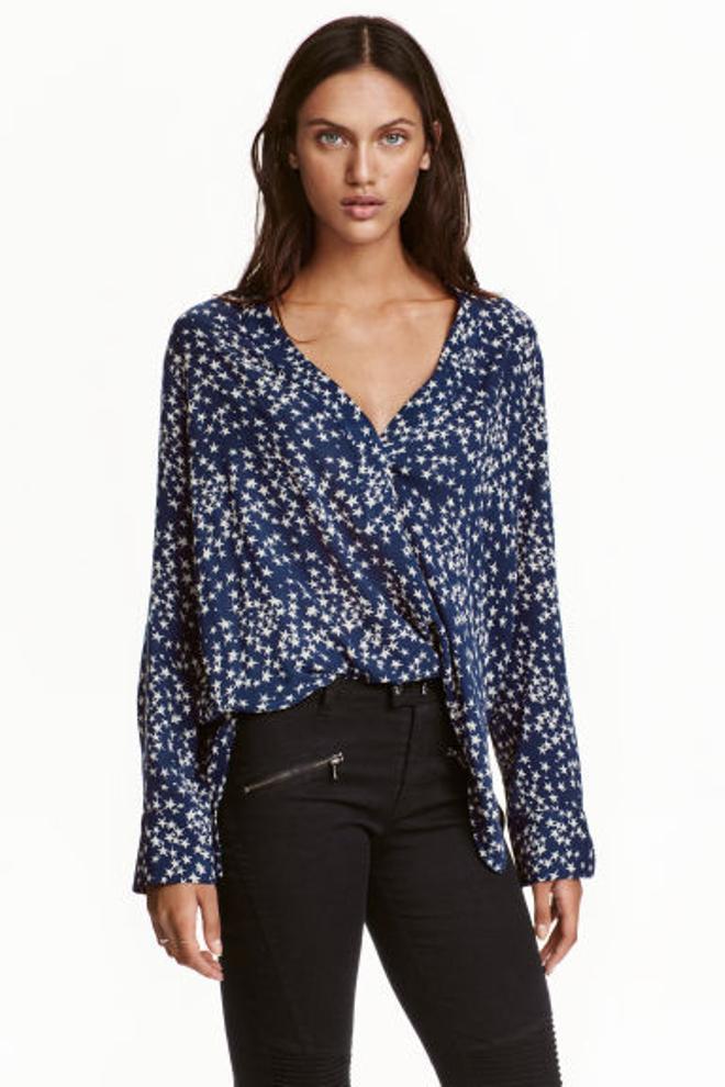 Las estrellas son las reinas del estampado: blusa de H&M