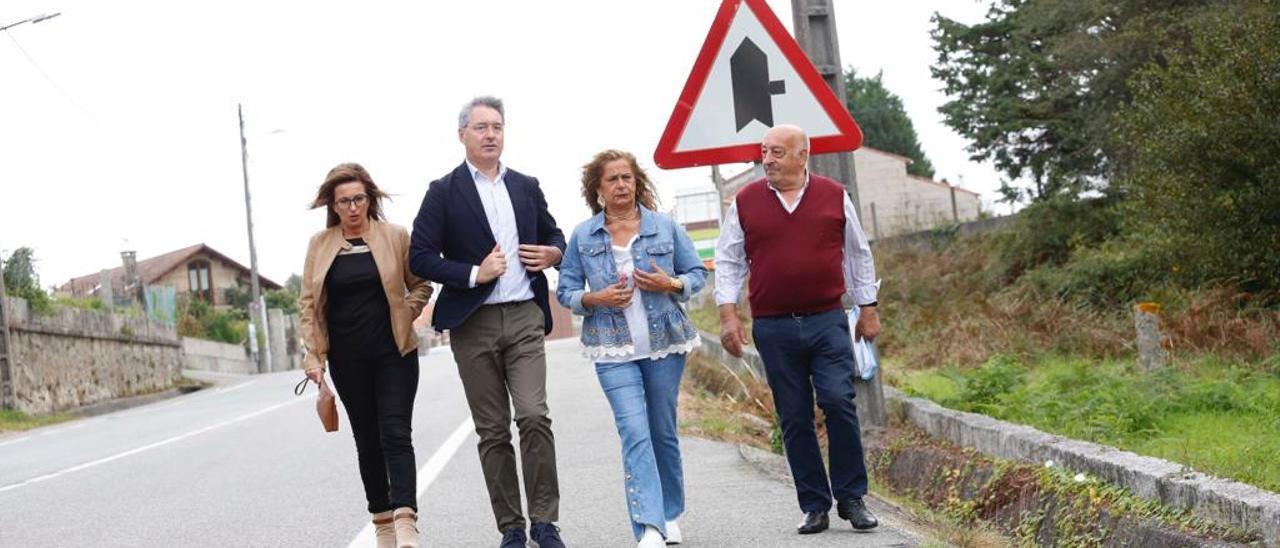 Noemí Outeda, José Cacabelos, Carmela Silva y Juan Otero.