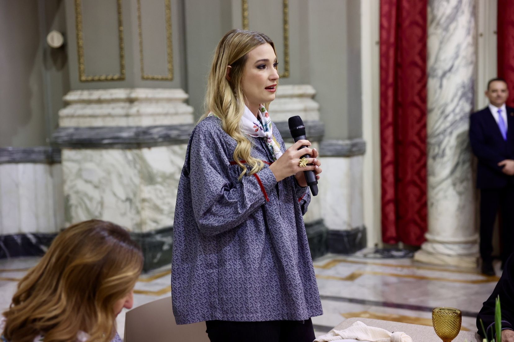 El ayuntamiento reúne a las Falleras Mayores de València de la historia