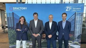 Blanca Sorigué, directora general del CZFB; Antoni Cañete, president de PIMEC; Pere Navarro, president del CZFB; i Josep Soto, president de lÀrea dIndústria i Nova Economia de Pimec