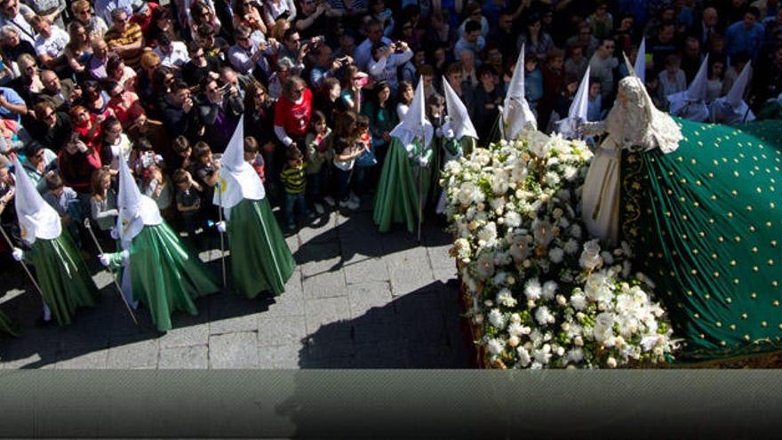 La procesión de la Virgen de la Esperanza, en directo