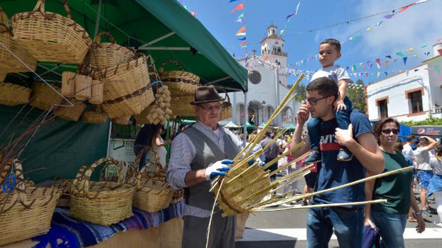 Fontanales, Moya, presume de artesanía