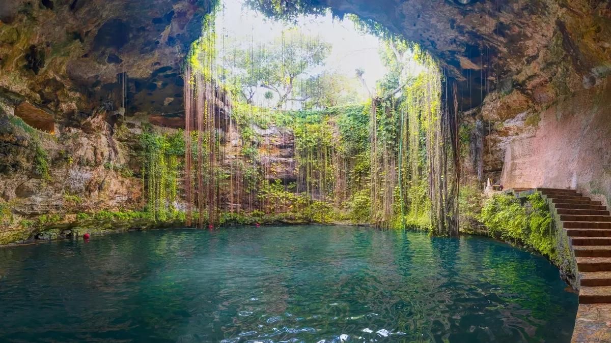 El cenote de aguas turquesas que es obligatorio que visites: Parece México, pero es España