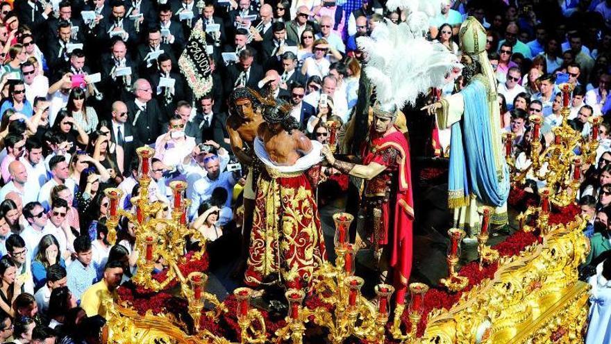 Conjunción de artesanías: En un mismo paso confluyen Dlla o El Dorado.