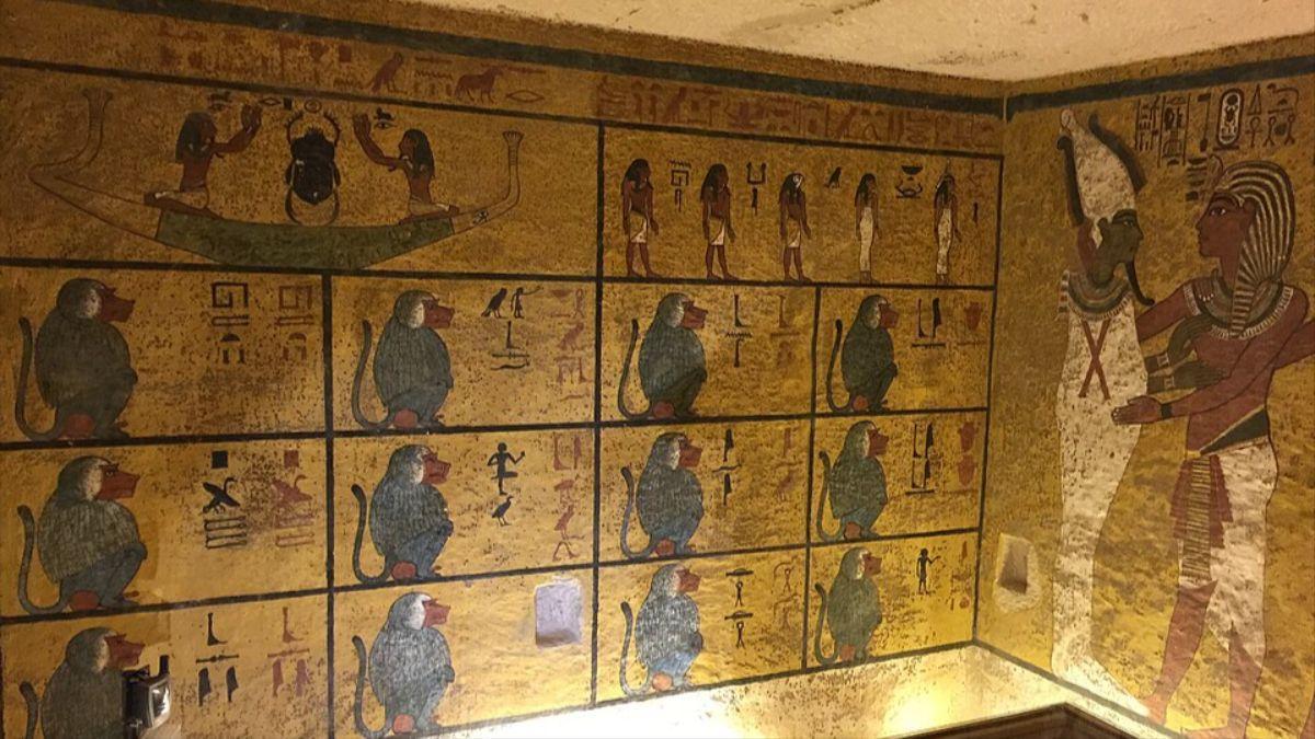 EGIPTOLOGÍA / Las cámaras ocultas de Tutankamón podrían conducir hasta la tumba de Nefertiti