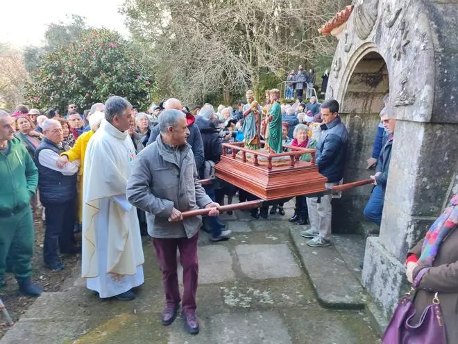 La Romaría de Santos Reis en Bueu, en la capilla diseñada por Urbano Lugrís