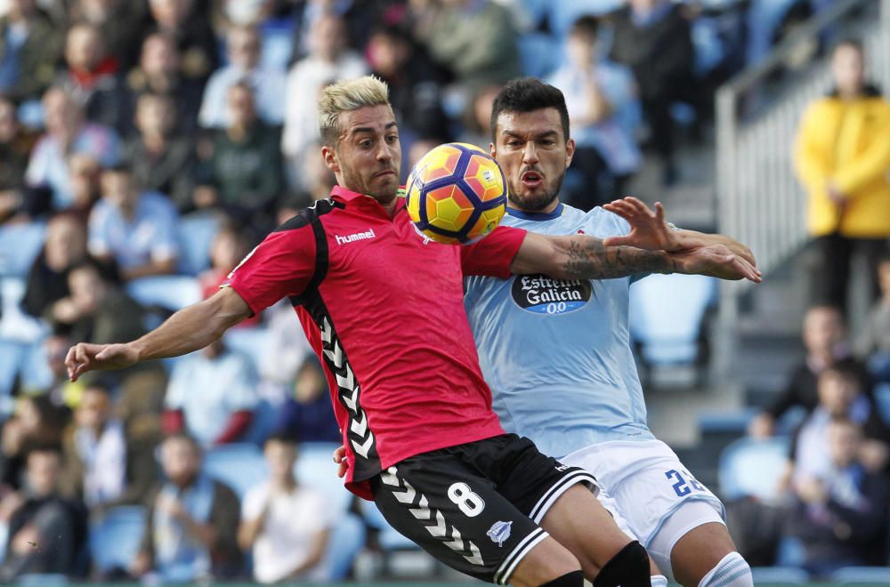 FARO recopila las mejores imágenes que ha dejado el duelo entre celestes y albiazules en Balaídos